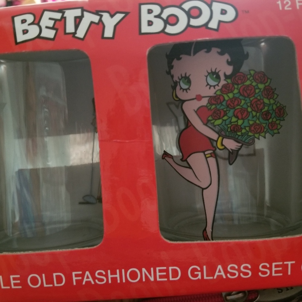 Betty Boop glass set